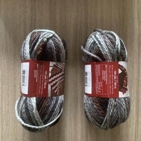 NWT 2 Loops & Threads Charisma Yarns Multiple Colors Approximately 109yds / 100m - Picture 2 of 3